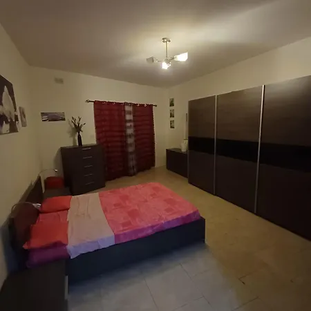 Inessa's Flat