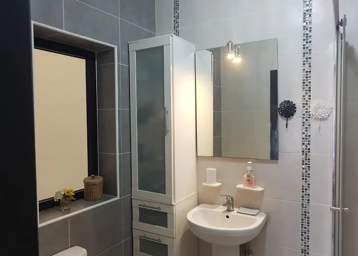 Inessa's Flat * Pietà